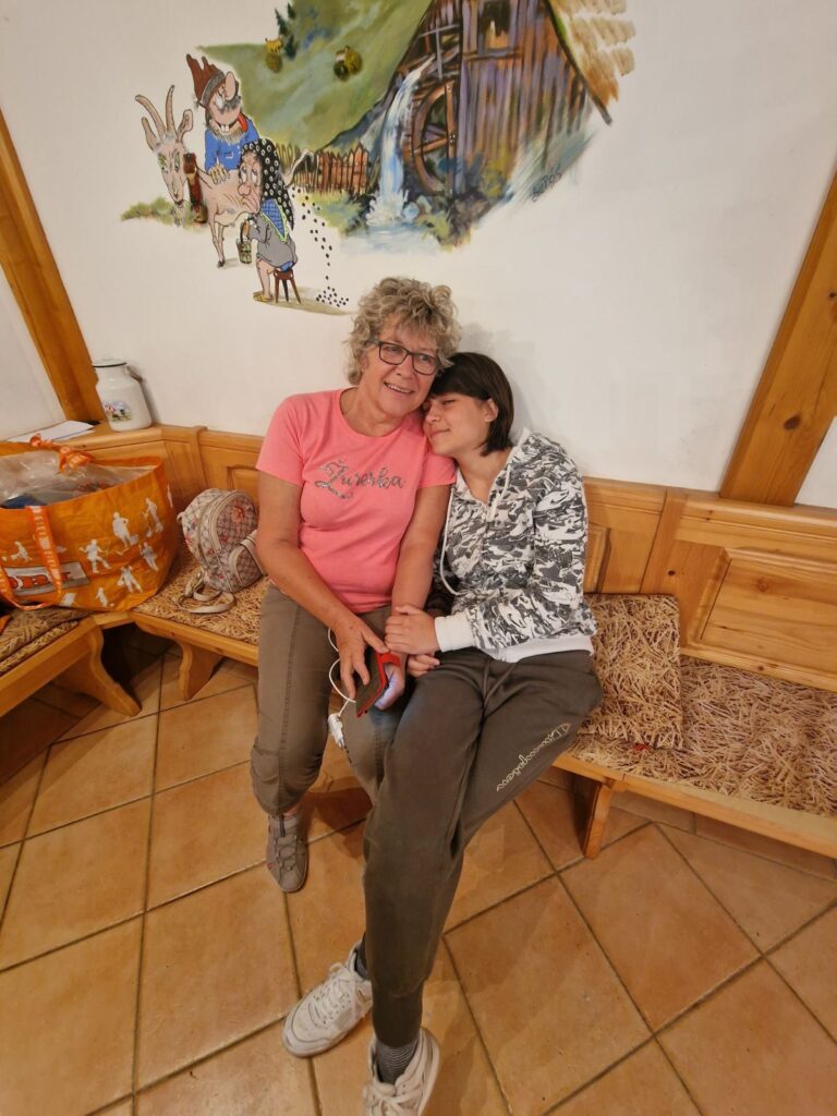 IMG-55c126c1e76b8a227b7ad15f5ca112e5-V